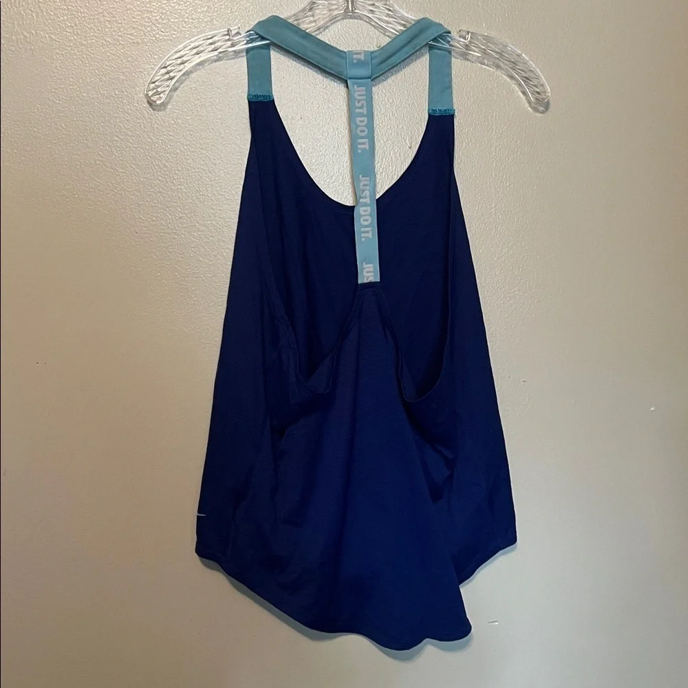 Nike Women's Dark Blue and Light Blue Tank Top medium, loose fit, dri-fit